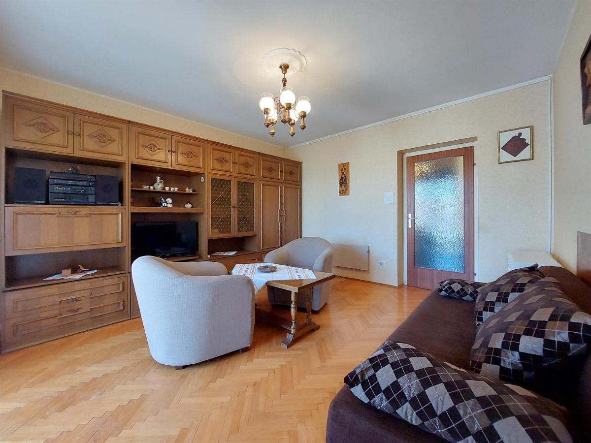 Apartments Nikola Punat Exterior foto