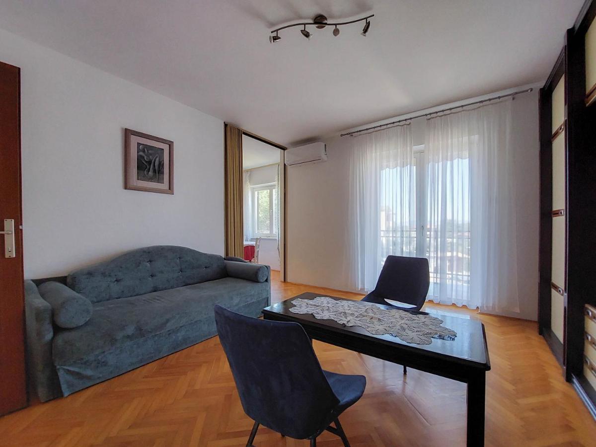 Apartments Nikola Punat Exterior foto